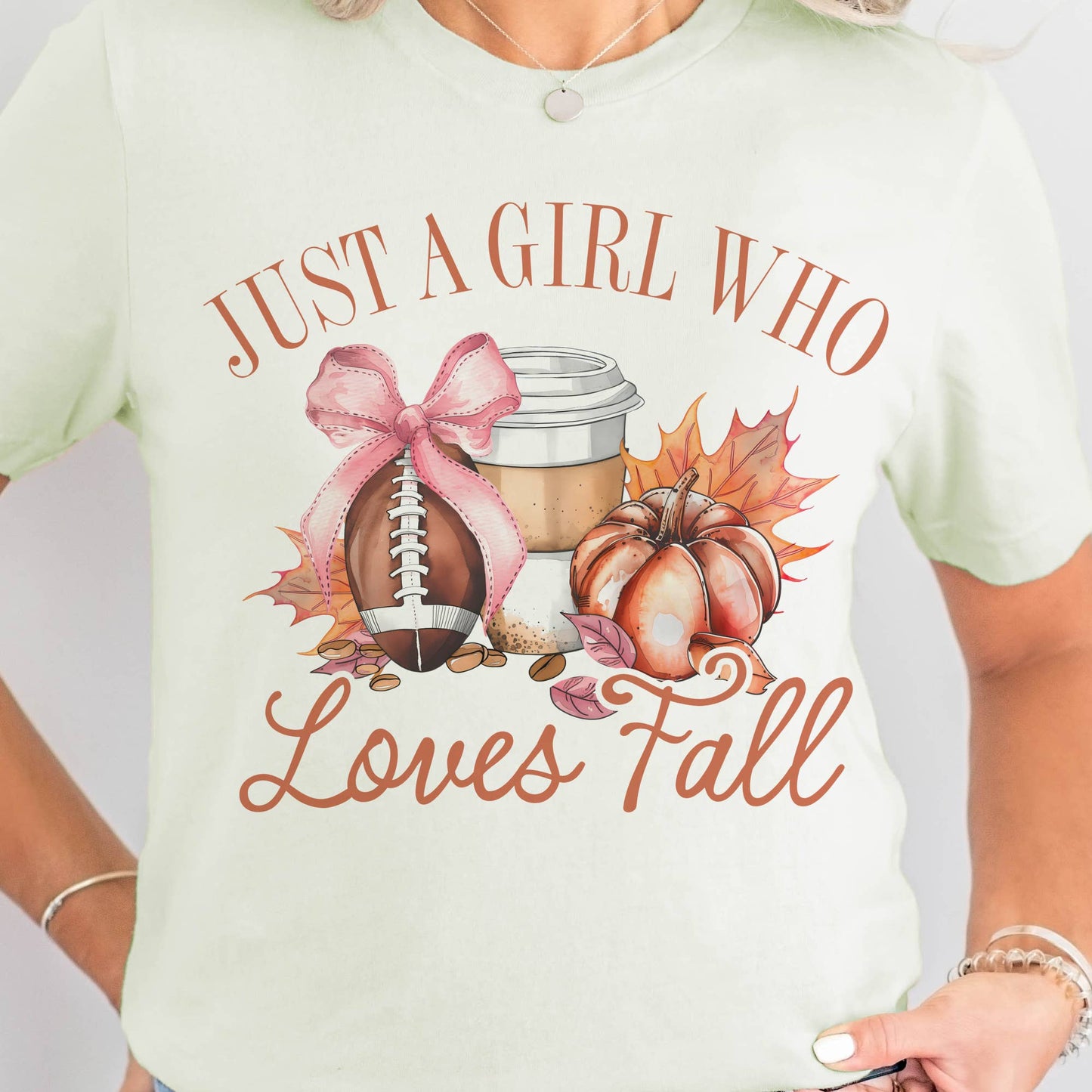 JUST A GIRL WHO LOVES FALL TEE