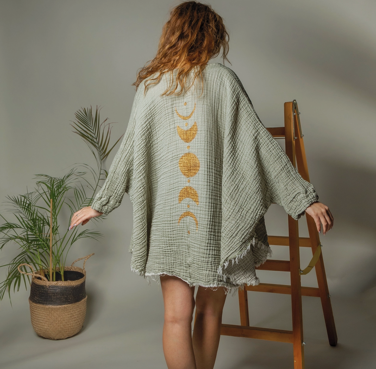 MUSLIN KIMONO PONCHO W/ MOON PHASES