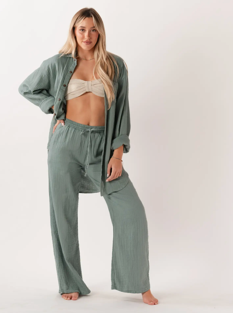 SAGE BOYFRIEND BUTTON UP