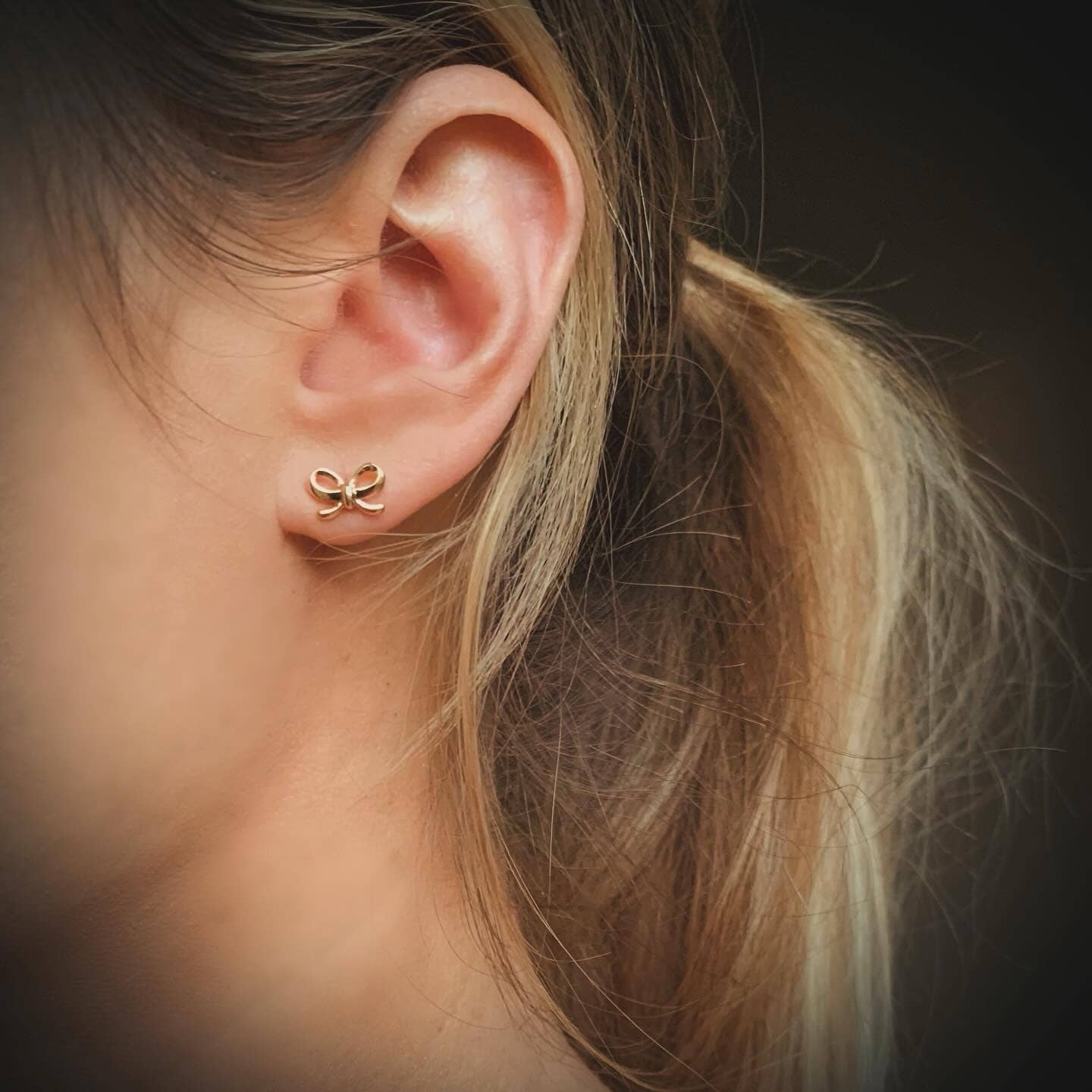 Bow Stud Earrings | 18k Gold