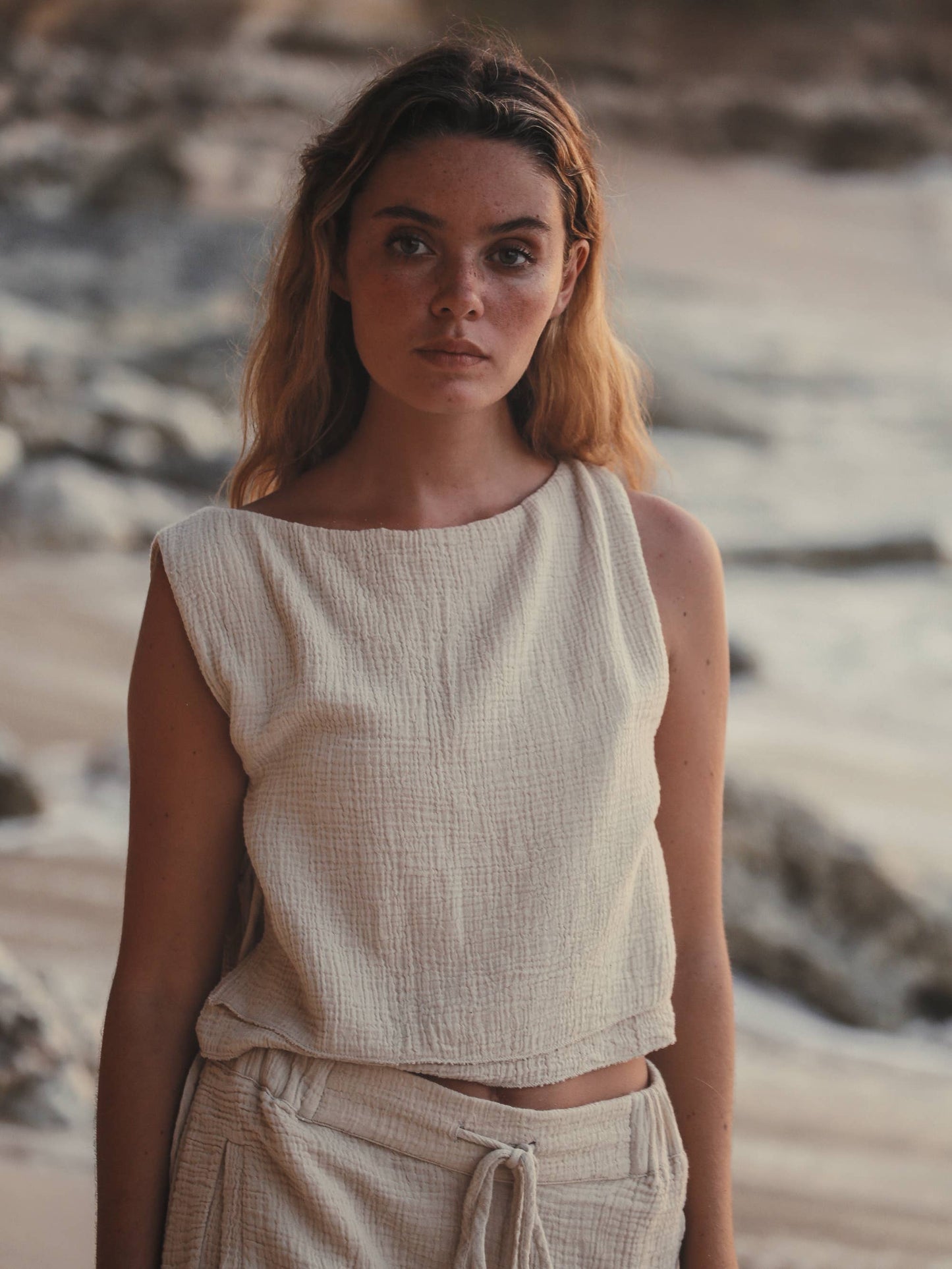MIA SIDE TIES TOP