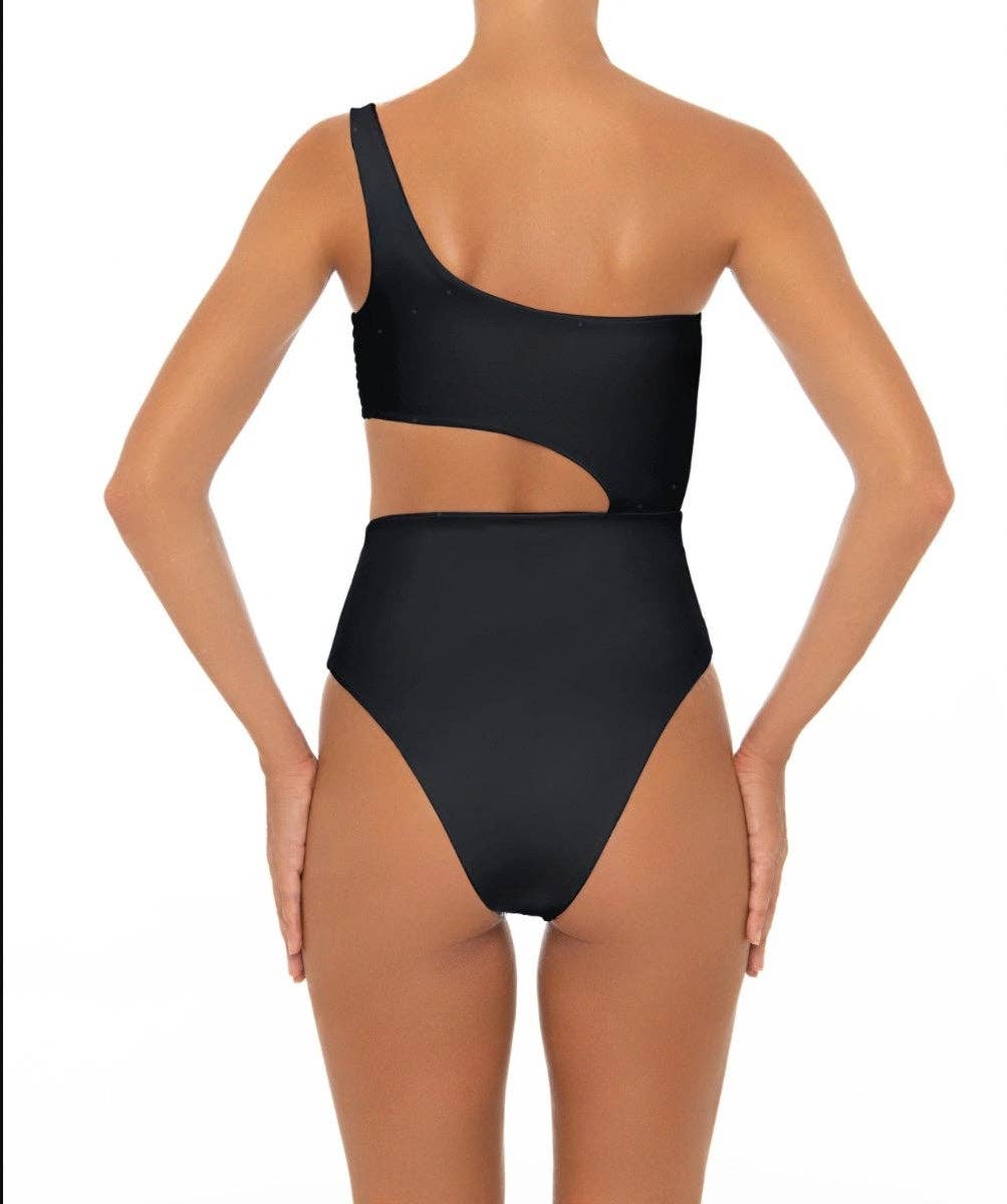 THE ONE SHOULDER SWIMSUIT