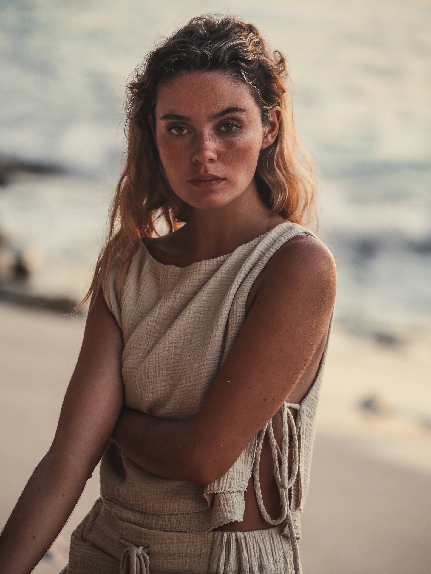 MIA SIDE TIES TOP