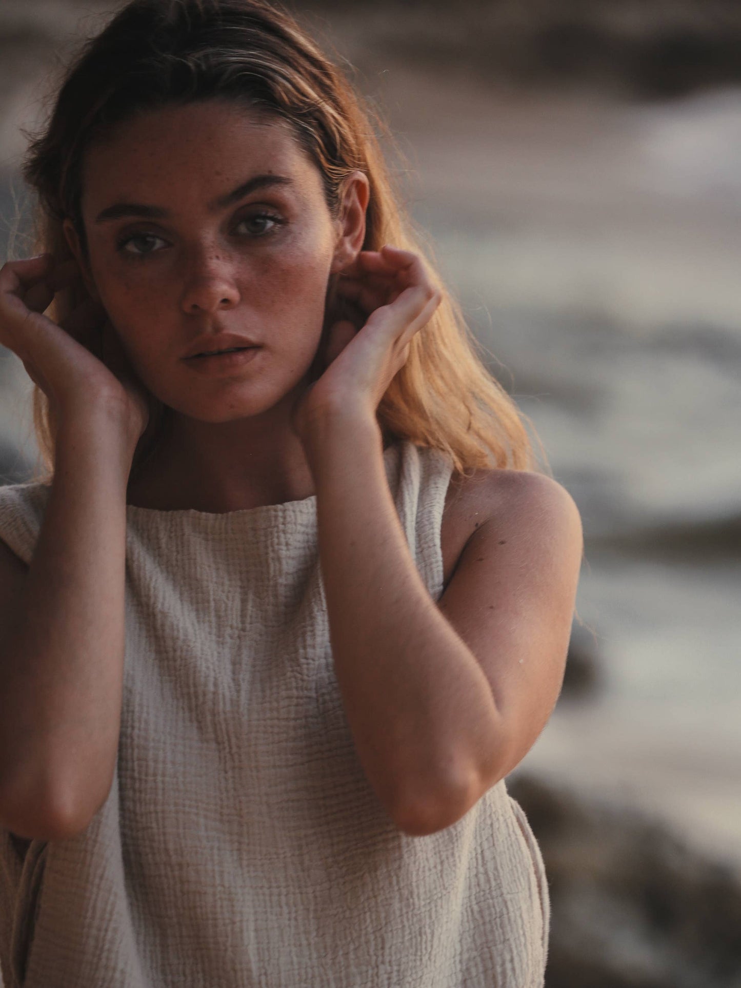 MIA SIDE TIES TOP